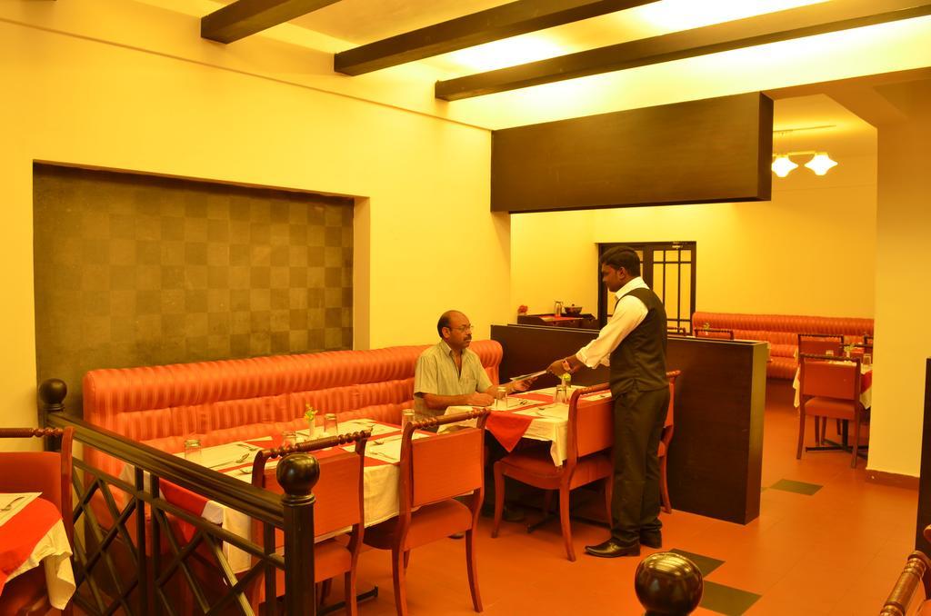 Royal Retreat Otel Munnar Dış mekan fotoğraf